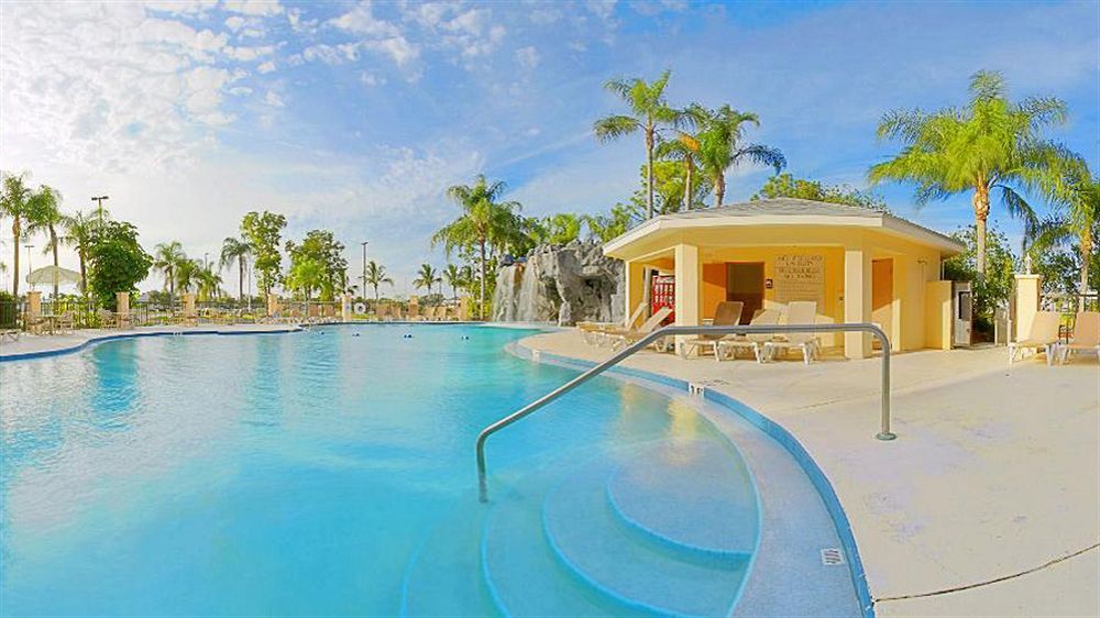 فندق هوليداي إن بورت سانت لويس Port St. Lucie المظهر الخارجي الصورة